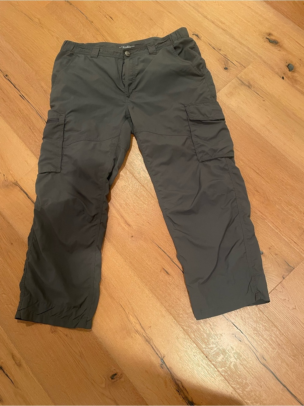 Columbia Men's Dark Gray Cargo Pants